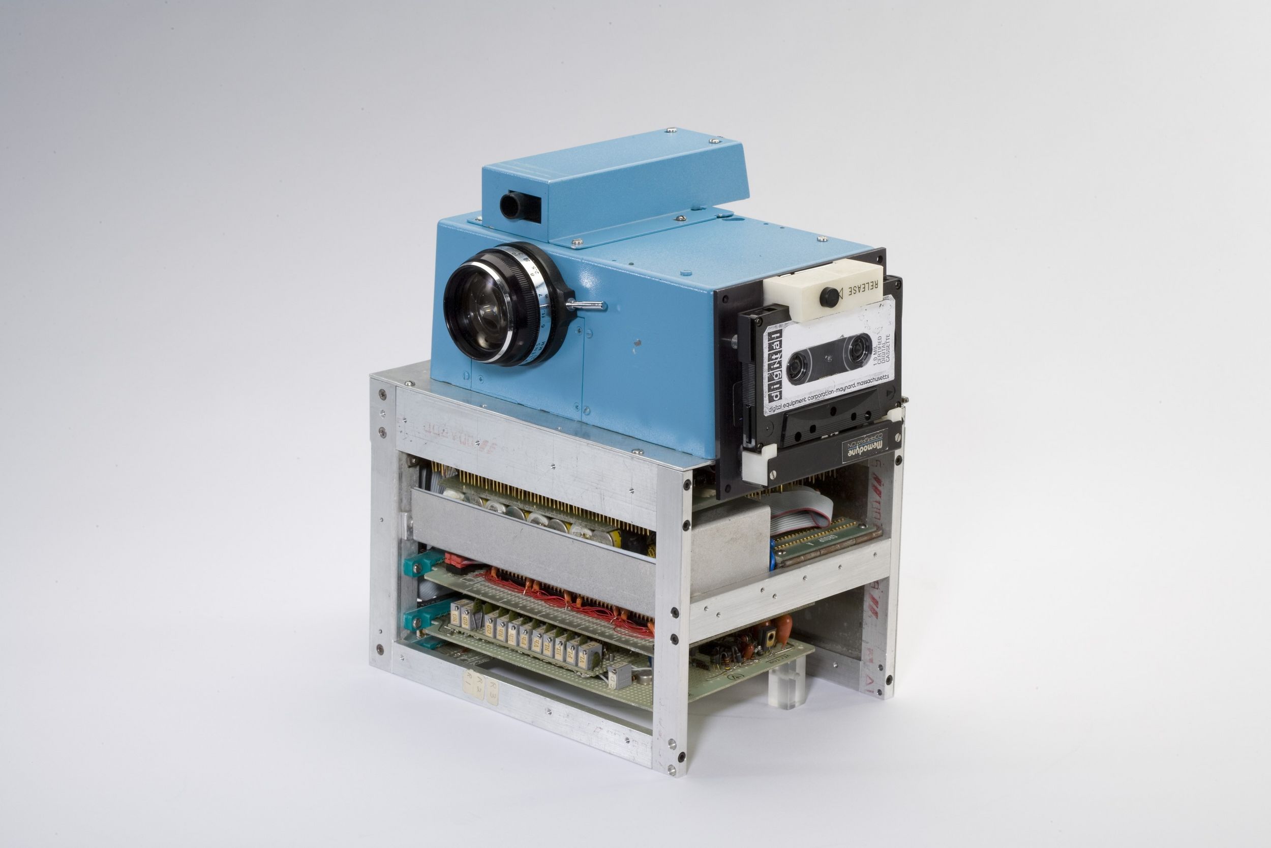 Le premier appareil photo numérique Kodak (1975)